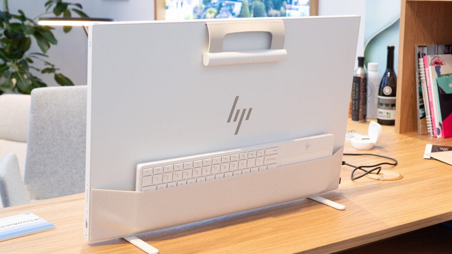 Innovative Design: HP Envy Move All-in-one Desktop Review